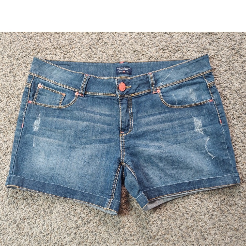 U.S. Polo Assn. Shorts Women 13/14 Blue Denim Cuffed Distressed Heart Pocket